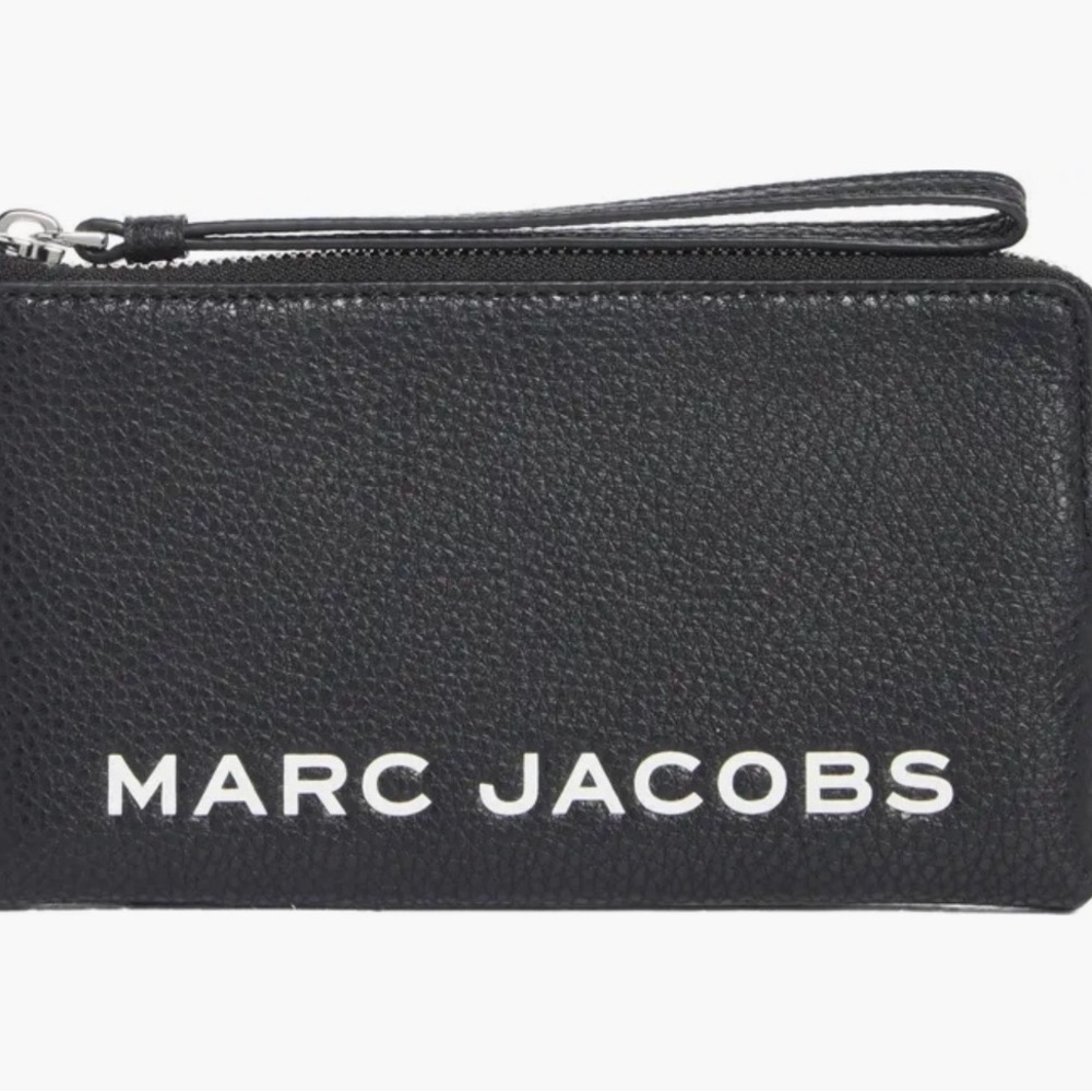 BNWT Marc Jacobs Bold Wristlet Black Leather